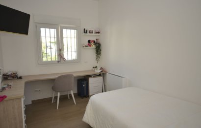 Resale - House - Detached Villa - Manilva - Manilva Centro