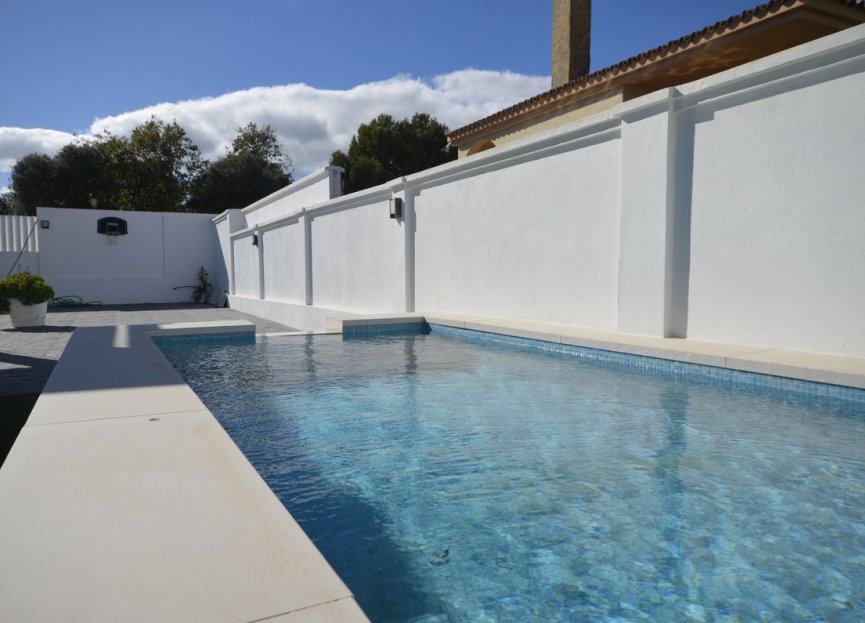 Resale - House - Detached Villa - Manilva - Manilva Centro