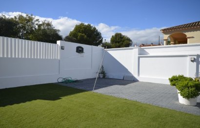 Resale - House - Detached Villa - Manilva - Manilva Centro