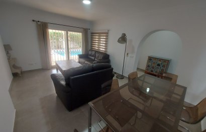 Resale - House - Detached Villa - Manilva - Manilva Centro