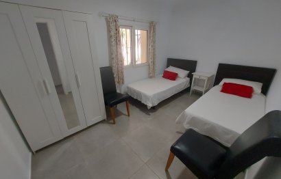 Resale - House - Detached Villa - Manilva - Manilva Centro