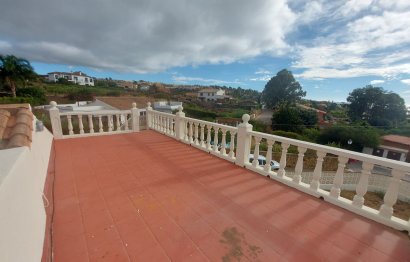 Resale - House - Detached Villa - Manilva - Manilva Centro