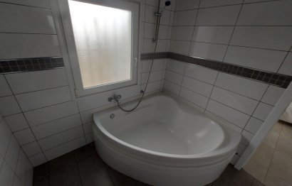 Resale - House - Detached Villa - Manilva - Manilva Centro