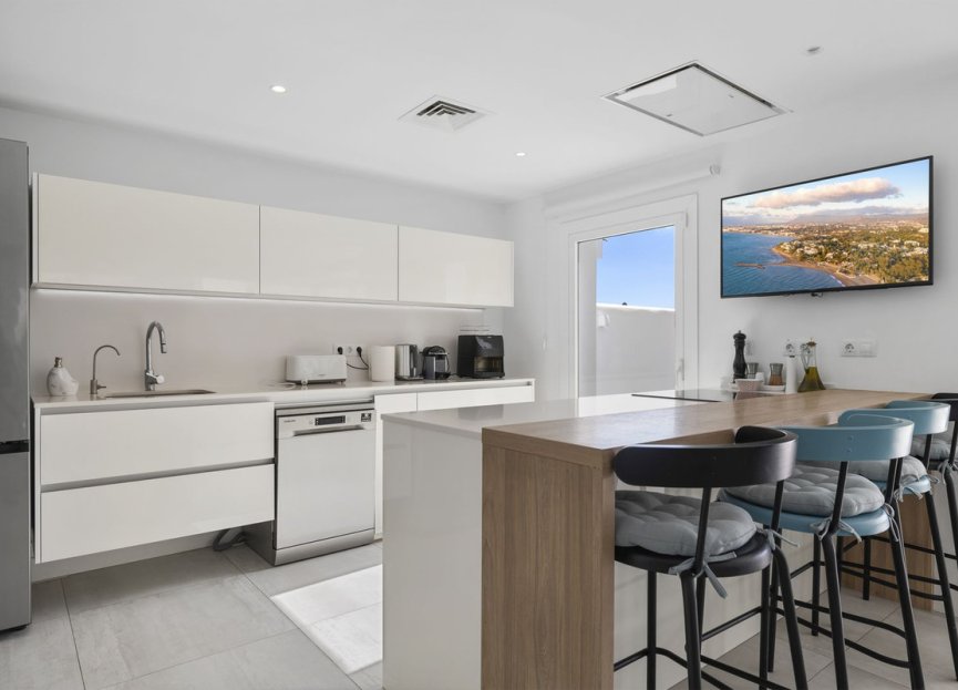 Resale - House - Detached Villa - Benalmádena - Benalmadena Centro