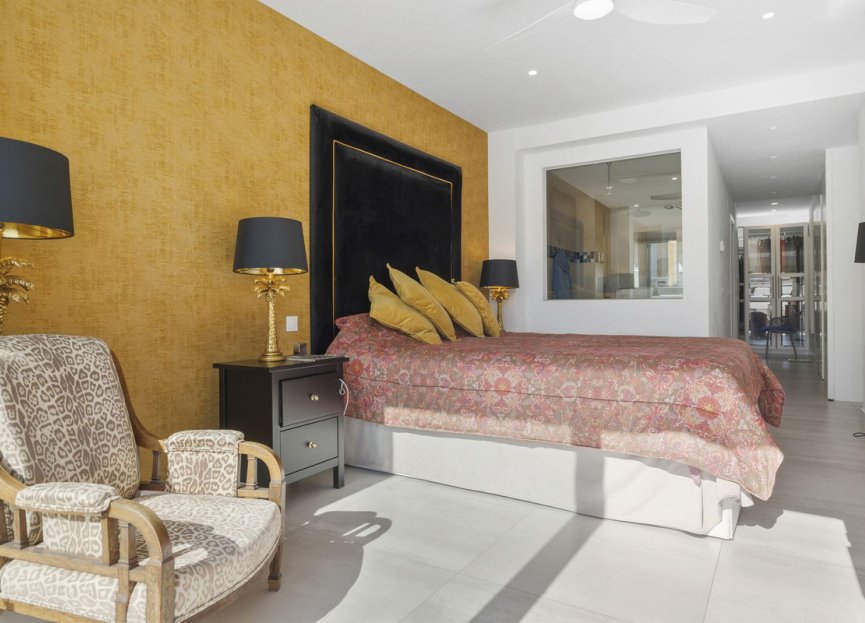 Resale - House - Detached Villa - Benalmádena - Benalmadena Centro