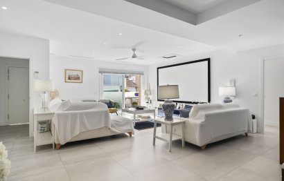 Resale - House - Detached Villa - Benalmádena - Benalmadena Centro