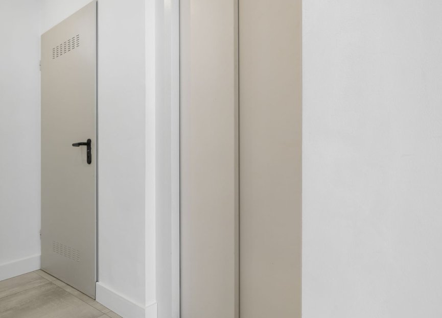 Resale - House - Detached Villa - Benalmádena - Benalmadena Centro