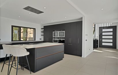 Reventa - House - Detached Villa - Benahavís - Benahavís Centro