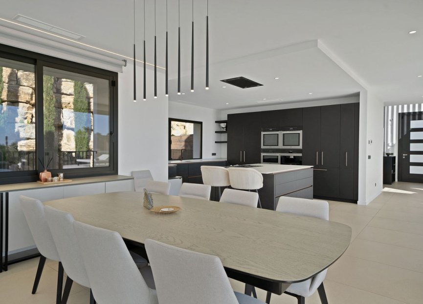 Reventa - House - Detached Villa - Benahavís - Benahavís Centro