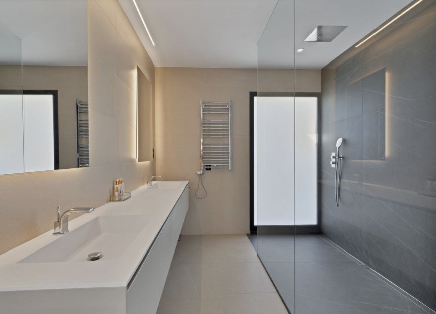 Reventa - House - Detached Villa - Benahavís - Benahavís Centro