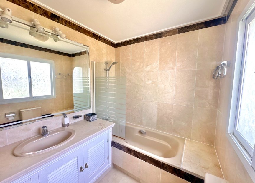 Dominion Beach, Estepona