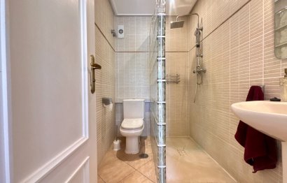 Dominion Bech, Estepona