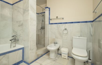 Resale - Ground floor apartment - Casares - Casares Playa