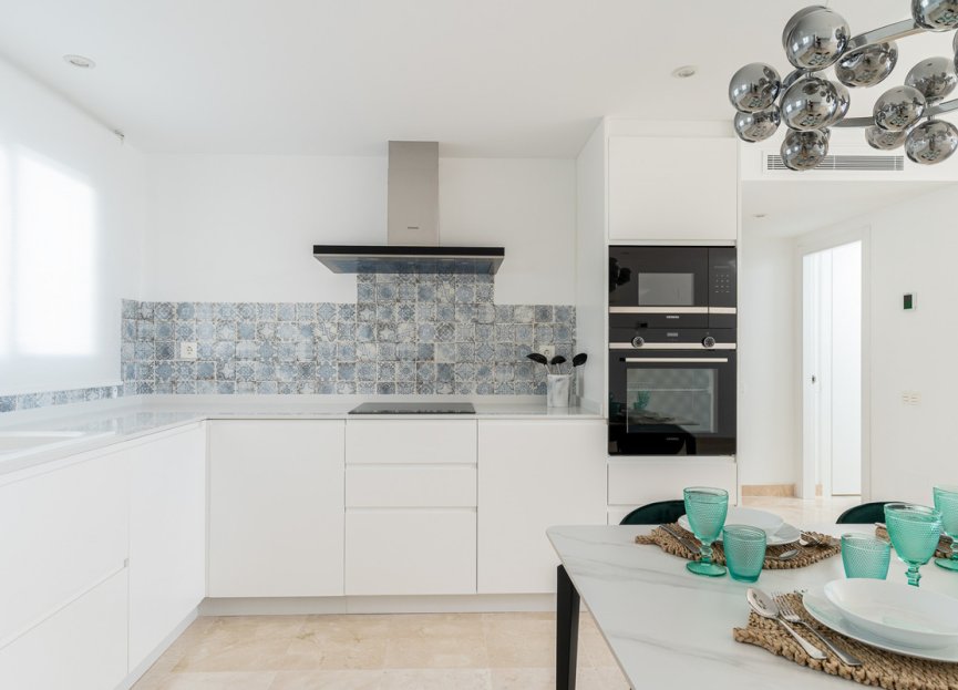 Resale - Apartment - Penthouse - Benahavís - Benahavís Centro