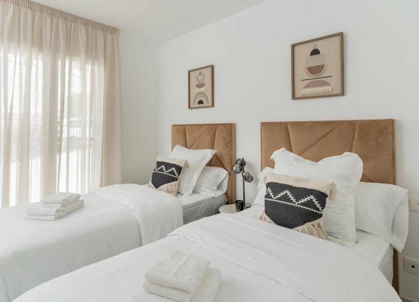 Resale - Apartment - Penthouse - Benahavís - Benahavís Centro