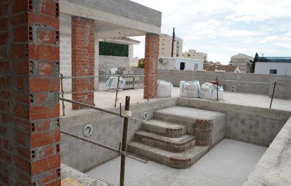 Resale - House - Detached Villa - Benalmádena - Benalmadena Centro