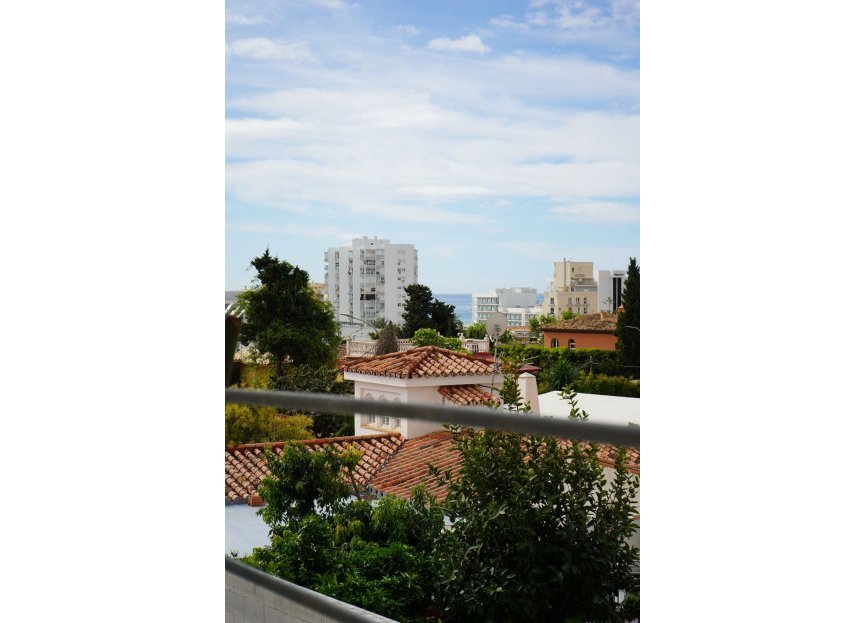 Resale - House - Detached Villa - Benalmádena - Benalmadena Centro