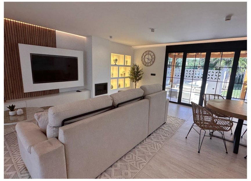 Resale - House - Detached Villa - Casares - Casares Playa