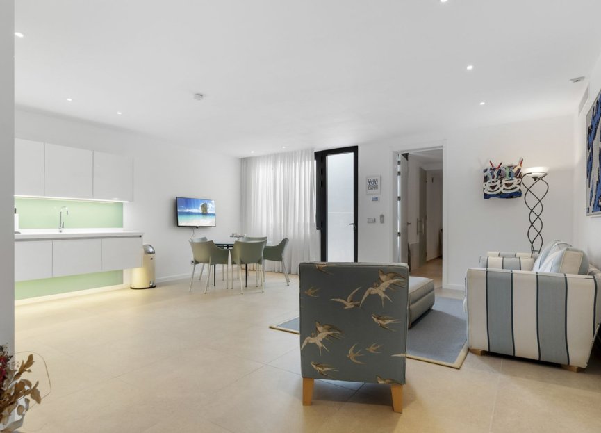 Resale - House - Detached Villa - Benahavís - Benahavís Centro