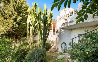 Resale - House - Detached Villa - Benalmádena - Benalmadena Centro