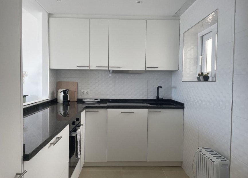 Resale - Apartment - Top Floor Apartment - Casares - Casares Playa