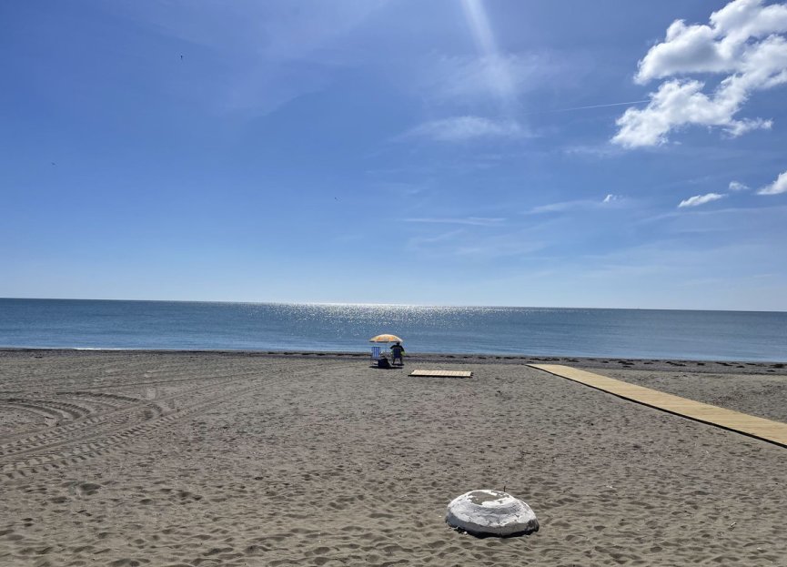 Resale - Apartment - Top Floor Apartment - Casares - Casares Playa