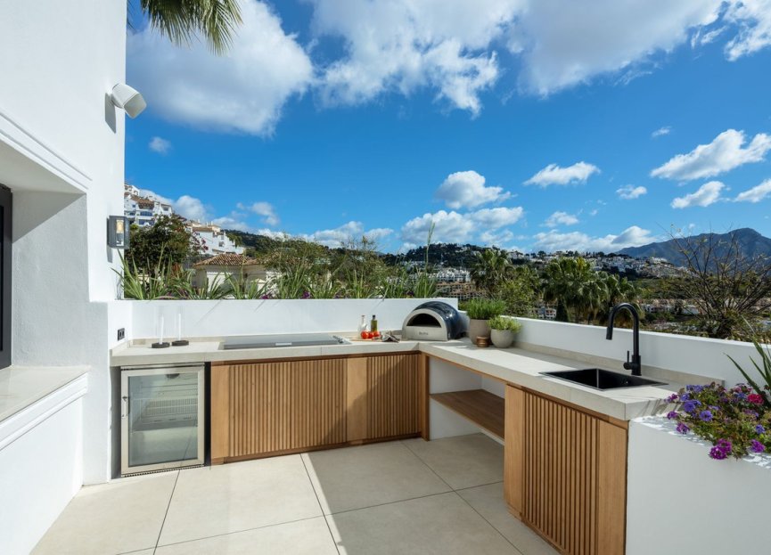 Resale - House - Detached Villa - Benahavís - Los Arqueros