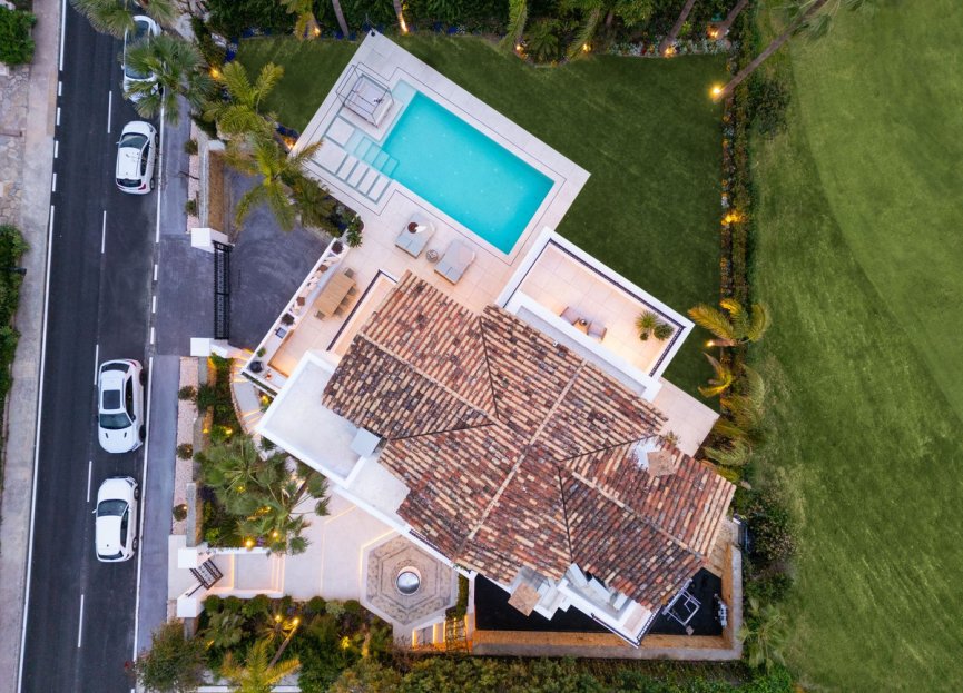 Resale - House - Detached Villa - Benahavís - Los Arqueros