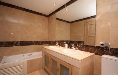 Resale - Ground floor apartment - Manilva - La Duquesa