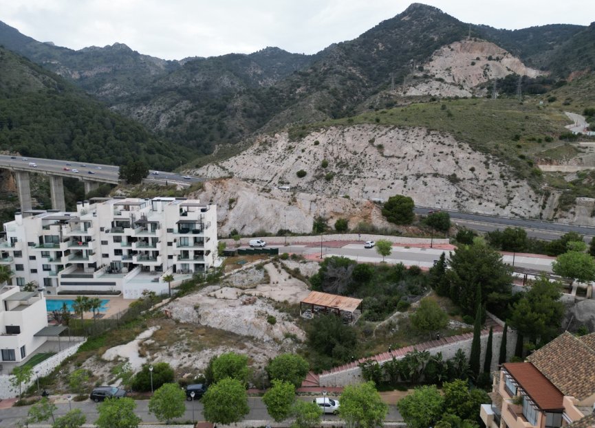 Resale - Plot - Land - Benalmádena - Benalmadena Centro