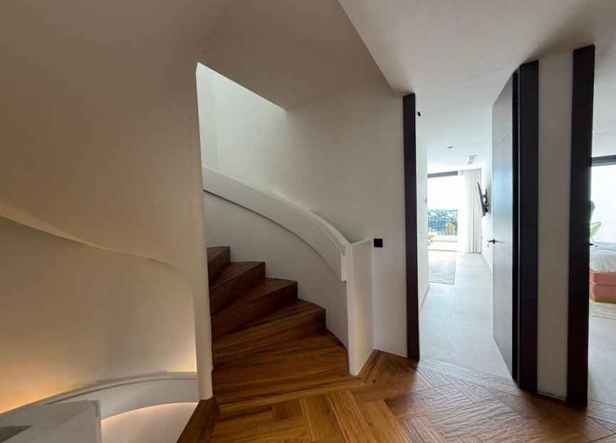 Resale - House - Townhouse - Benahavís - Benahavís Centro