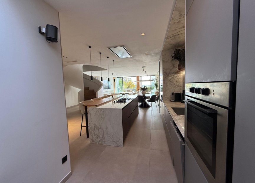 Resale - House - Townhouse - Benahavís - Benahavís Centro