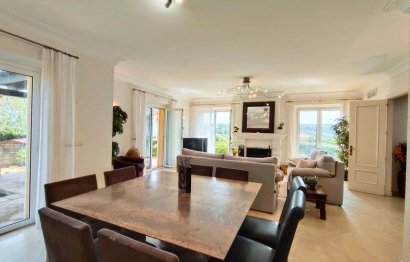 Resale - House - Detached Villa - Sotogrande