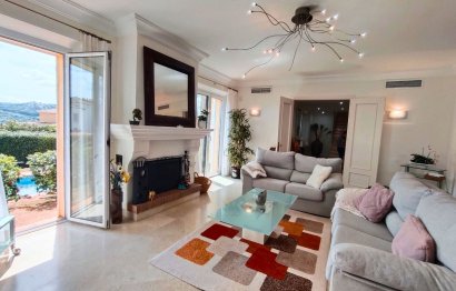 Resale - House - Detached Villa - Sotogrande