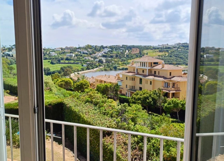 Resale - House - Detached Villa - Sotogrande