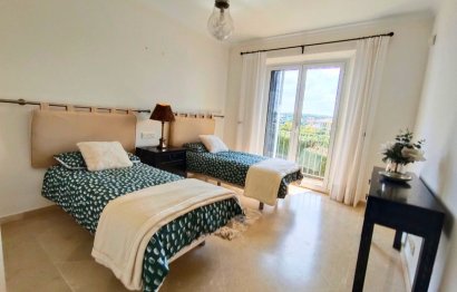 Resale - House - Detached Villa - Sotogrande