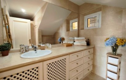 Resale - House - Detached Villa - Sotogrande