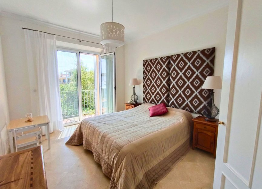 Resale - House - Detached Villa - Sotogrande