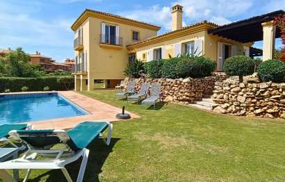 Resale - House - Detached Villa - Sotogrande