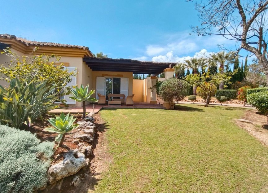 Resale - House - Detached Villa - Sotogrande