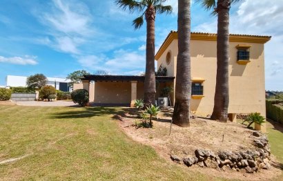 Resale - House - Detached Villa - Sotogrande