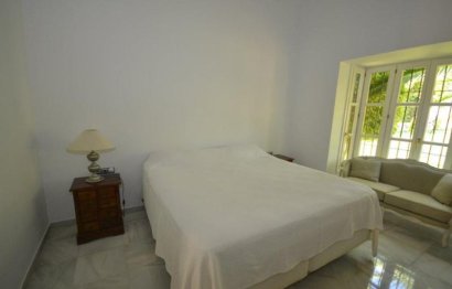 Resale - House - Detached Villa - Marbella - Guadalmina Baja