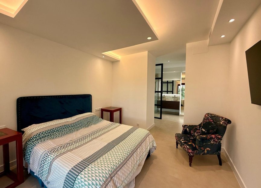 Resale - Ground floor apartment - Marbella - Nueva Andalucia