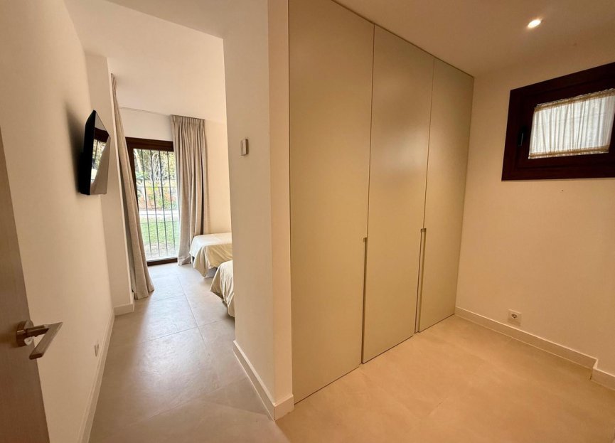 Resale - Ground floor apartment - Marbella - Nueva Andalucia