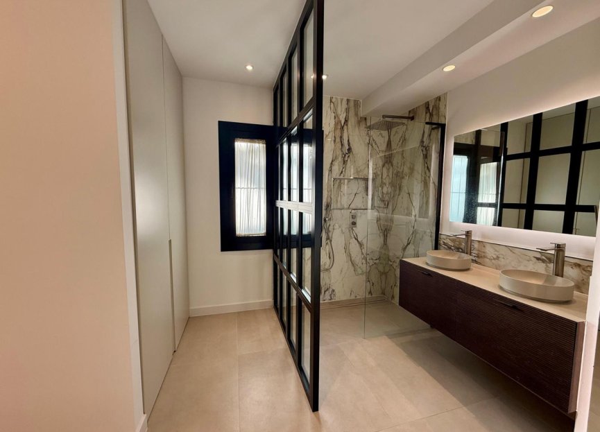 Resale - Ground floor apartment - Marbella - Nueva Andalucia