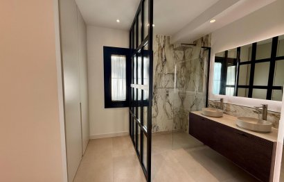 Resale - Ground floor apartment - Marbella - Nueva Andalucia