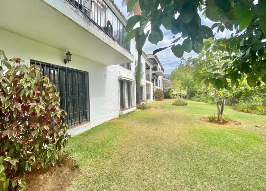 Resale - Ground floor apartment - Marbella - Nueva Andalucia