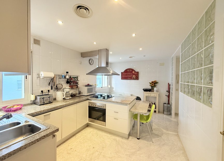 Resale - Apartment - Penthouse - Marbella - The Golden Mile