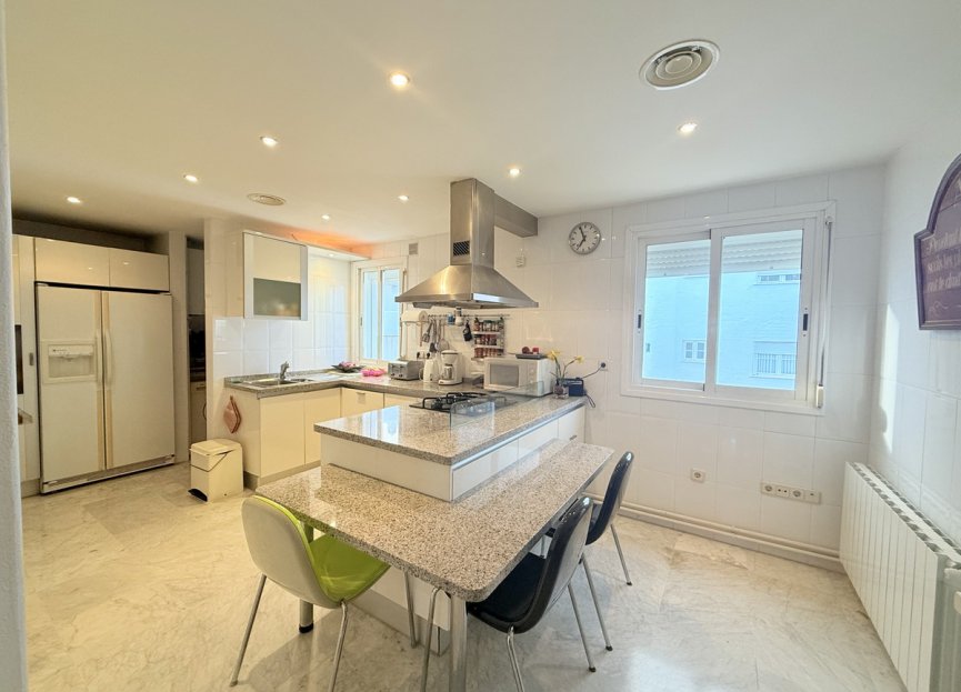 Resale - Apartment - Penthouse - Marbella - The Golden Mile