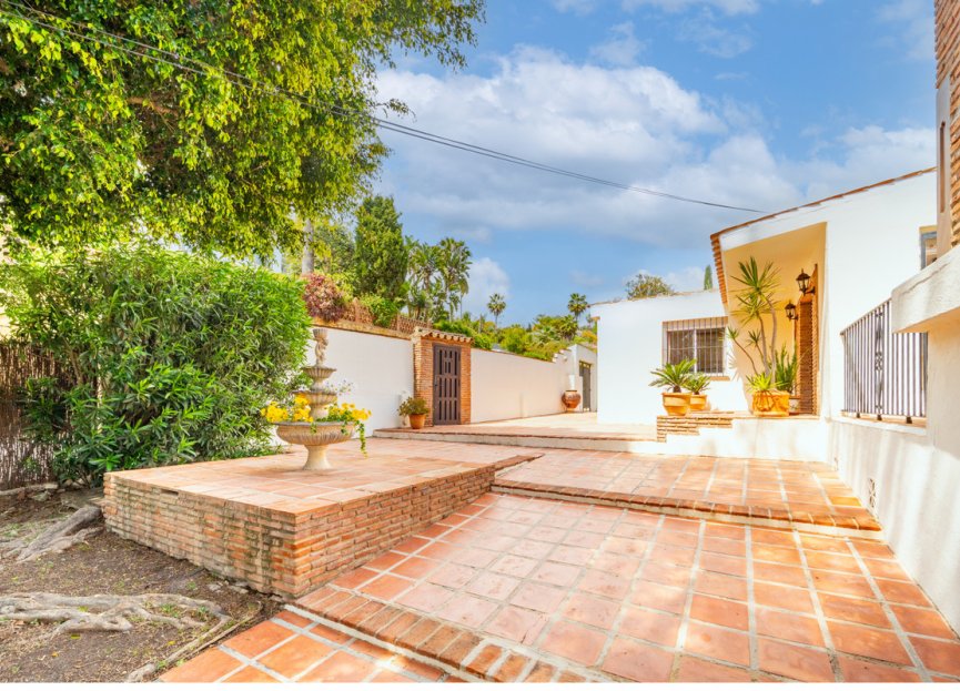 Resale - House - Detached Villa - Marbella - El Rosario